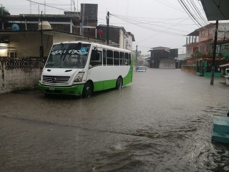 Lluvias provocaron inundaciones en al menos 10 colonias tuxpeñas