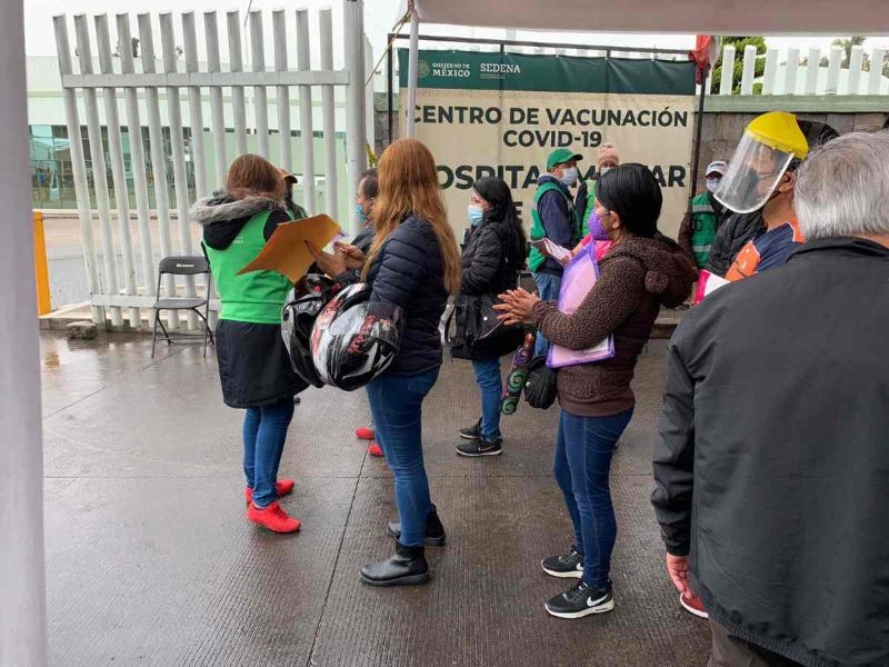 Lluvias provocan retrasos en vacunación de la Cdmx