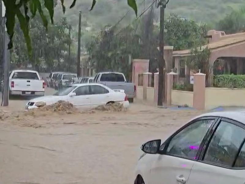 Lluvias torrenciales dejan inundaciones y afectaciones en Los Cabos