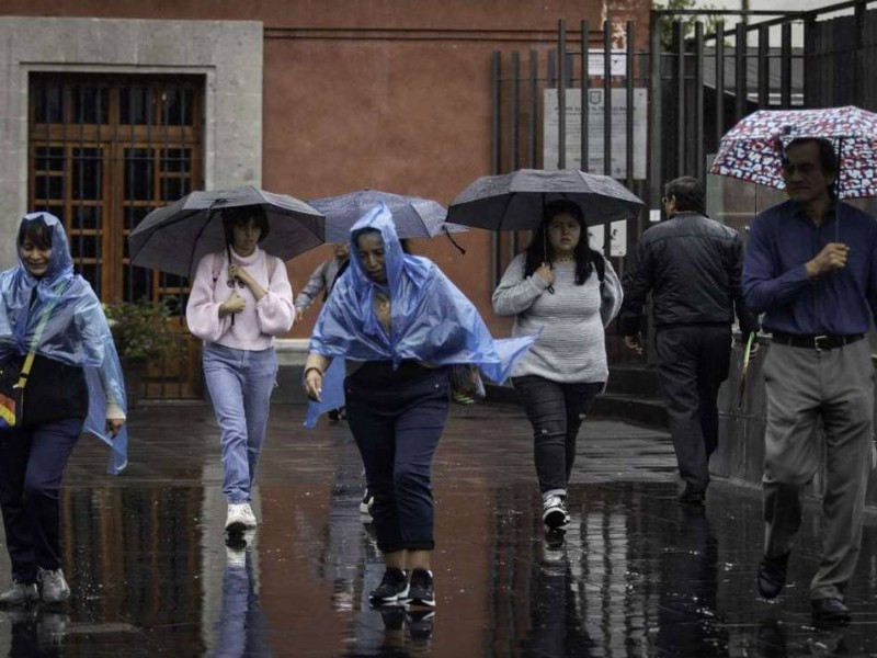 Lluvias y calor extremo este jueves en gran parte de México