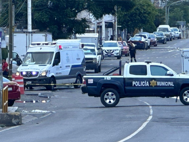 Lo asesinan a balazos en Peñuelas mientras comía