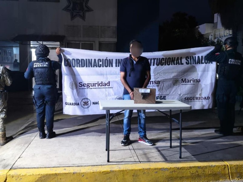 ¡Lo detienen por amenazar a su familia con un arma de fuego!