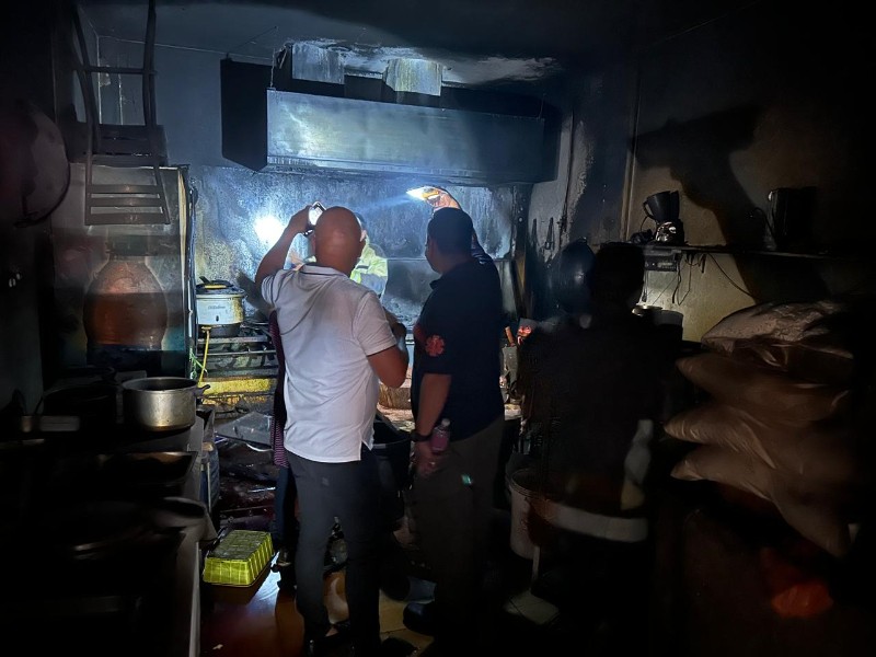 Local de comida china se incendia en Texmelucan