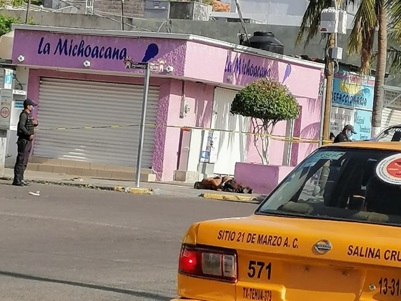 Localizan cuerpo sin vida de indigente en Salina Cruz