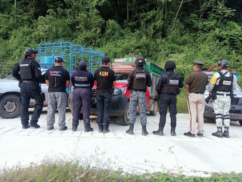 Localizan 8 camionetas en Las Margaritas con reporte de robo