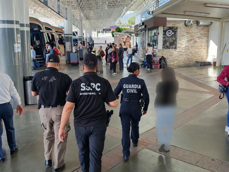 Localizan a adolescente de Sinaloa en Morelia antes de abordar un autobús