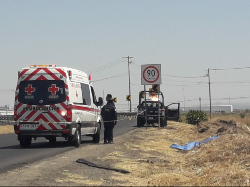 Localizan a pareja sin vida en carretera Salamanca-Irapuato