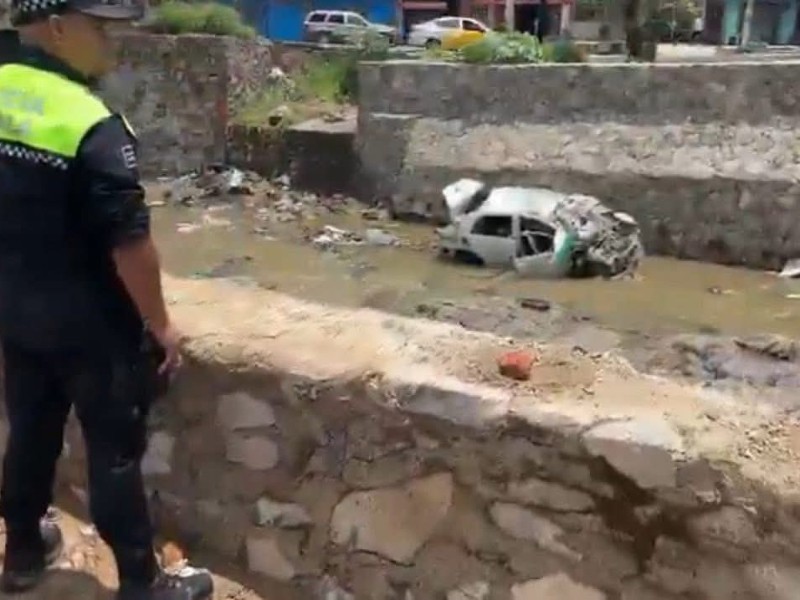 Localizan a una mujer dentro del arroyo del parque Luis Quintanar