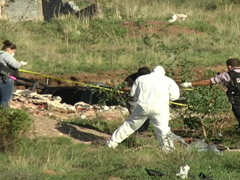 Localizan cadáver enterrado en Fresnillo