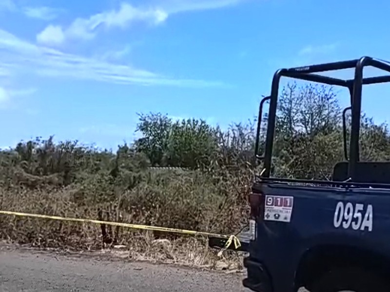Localizan cadáver envuelto en malla sombra en Higueras de Abuya