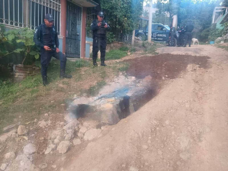 Localizan cuerpo sin vida en caja de paquetería en Oaxaca de Juárez