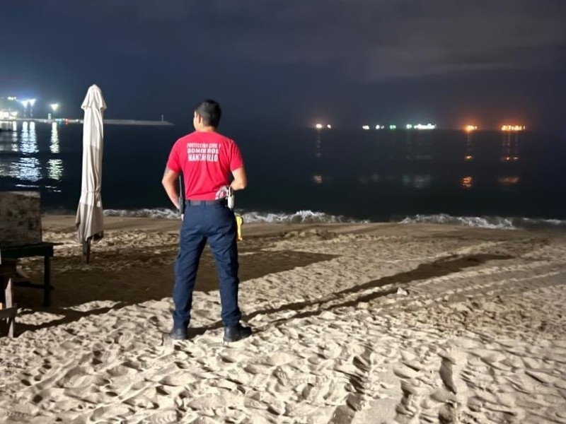 Localizan dos extranjeros ahogados en playa de Manzanillo