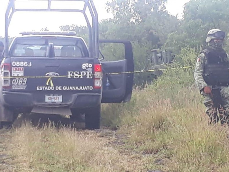 Localizan dos muertos en comunidad Ojo de agua