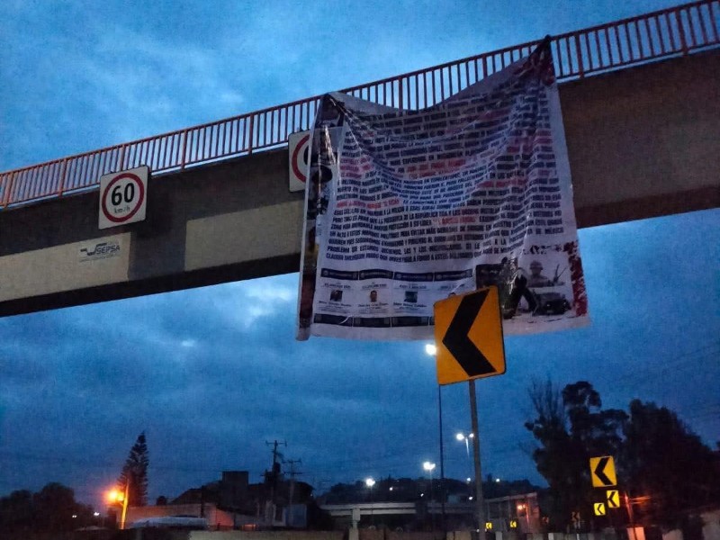 Localizan narcomantas en Apaseo el Alto, Acámbaro y Tarandacuao