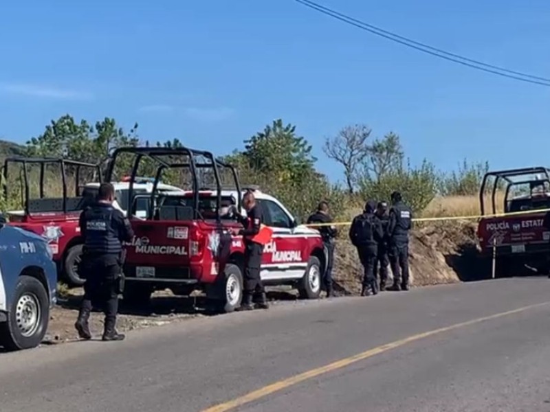 Localizan restos humanos en Atlaxcahuacán, eran devorados por perros