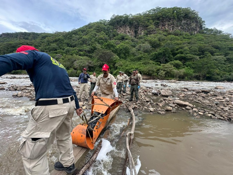 Localizan torso humano en la barranca del Río Santiago