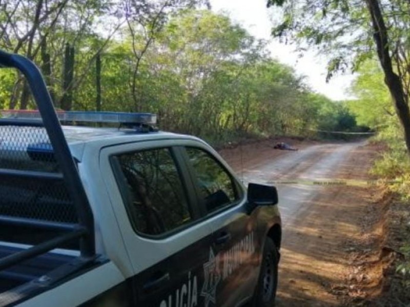 ASESINADO A MACHETAZOS EN AYUNÉ