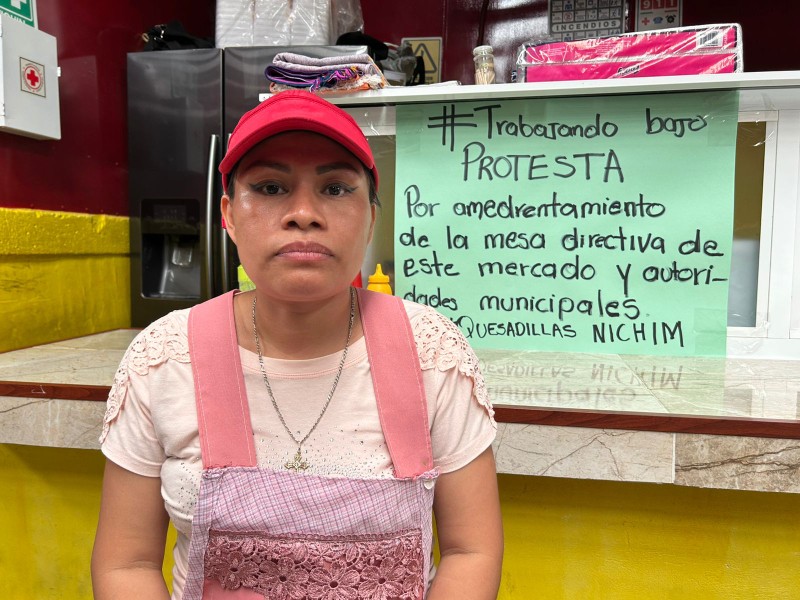 Locataria de mercado 5 de mayo, denuncia hostigamiento de mesa directiva