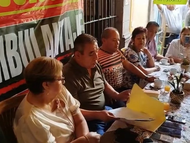 Locatarios del mercado Escobedo piden retiro de ambulantes