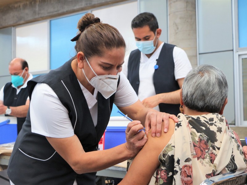 Logran aplicar 100% de vacunas contra influenza