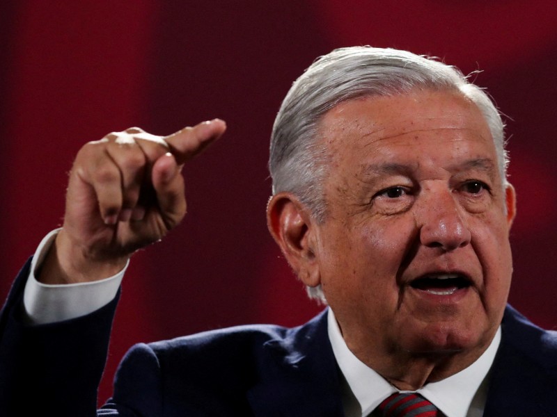 López Obrador condena ataques contra dirigentes de Podemos