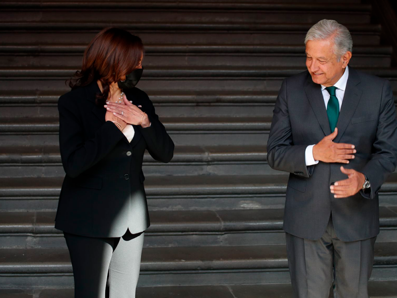 López Obrador tendrá llamada con Kamala Harris