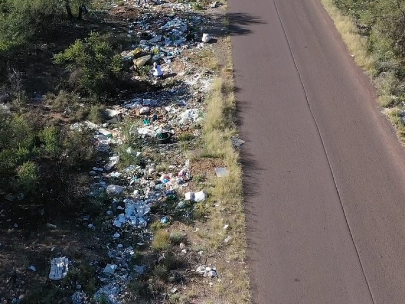 Los alrededores de Bracho son usados como tiraderos de basura