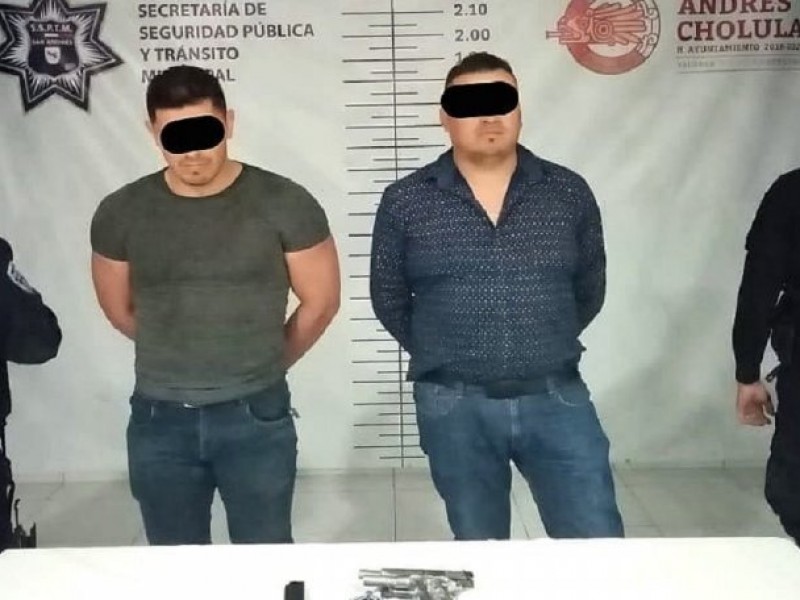 Los detienen por perseguir a hombre en Cholula