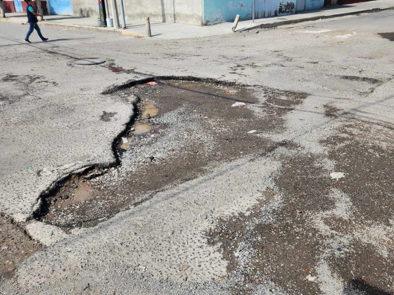 Los Frailes con problema de baches sin atender