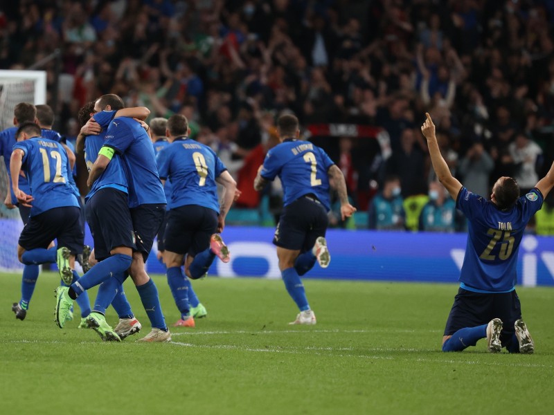 Los penales ponen a Italia en la final