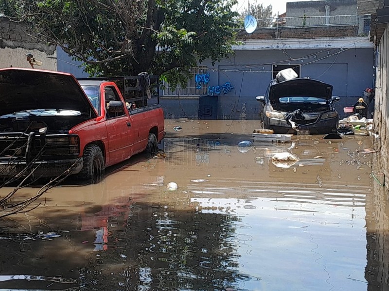 Los Sauces siguen con agua estancada por la tormenta del lunes