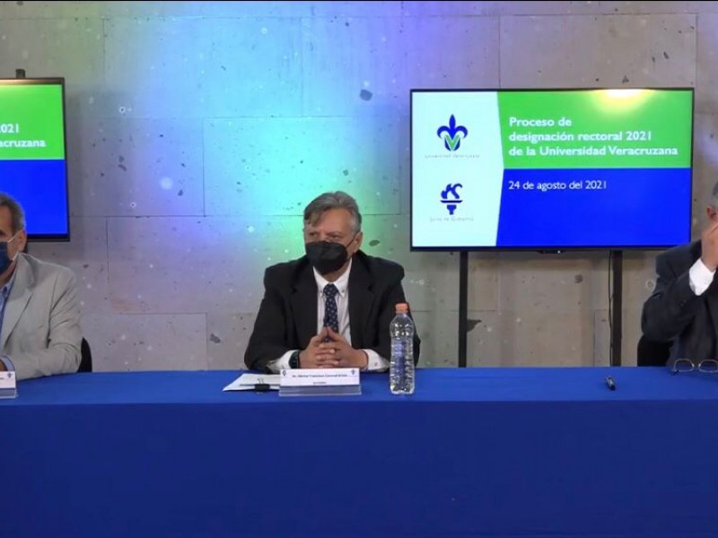 Los tres aspirantes a rector de la UV presentan propuestas