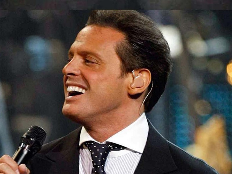 Luis Miguel anuncia fechas para su gira 2023