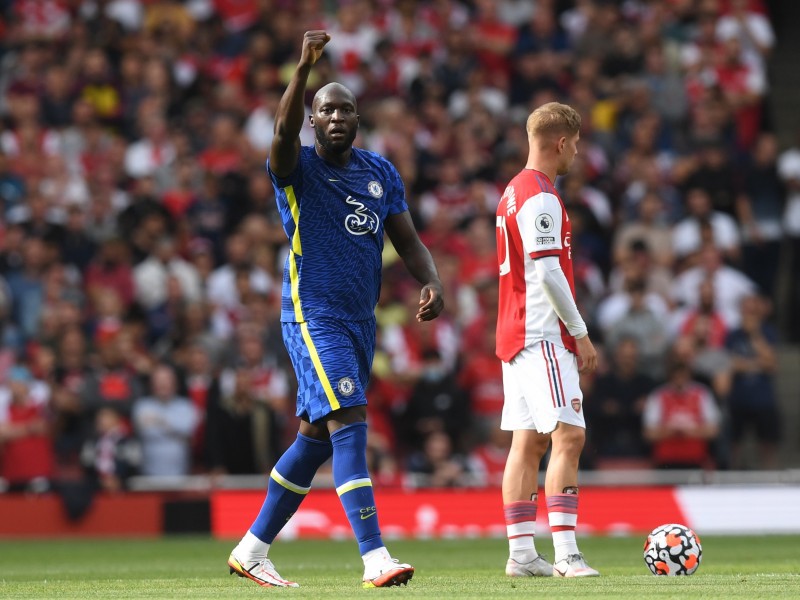 Lukaku anotó en victoria del Chelsea sobre Arsenal