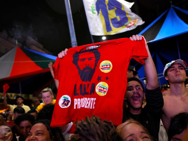 Lula logra remontar y gana segunda vuelta