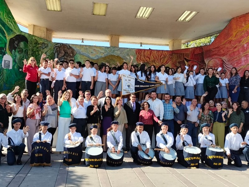 Lunes cívico en la Plaza Miguel Hidalgo