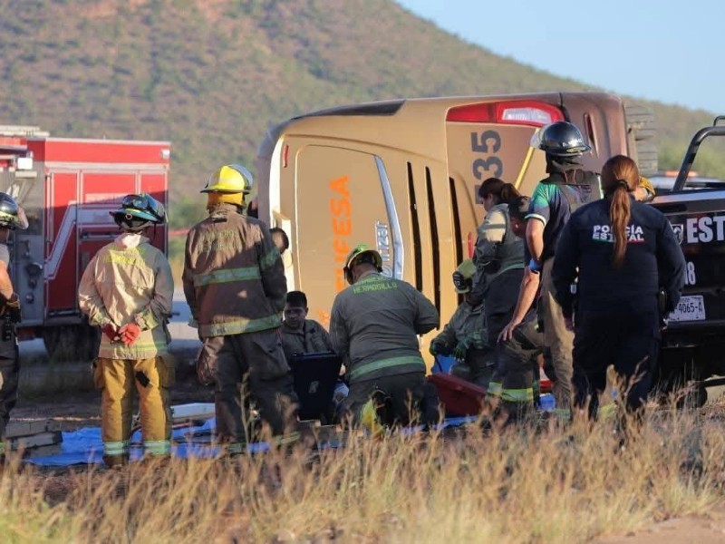 Luto en COBACH Navojoa por fallecimiento de estudiante en accidente carretero