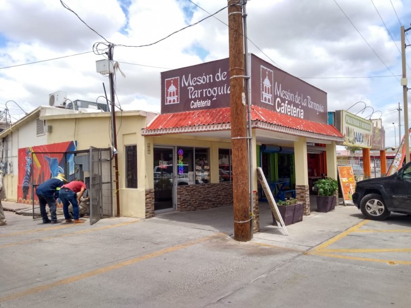 Luz y remodelación del centro afecta a negocios