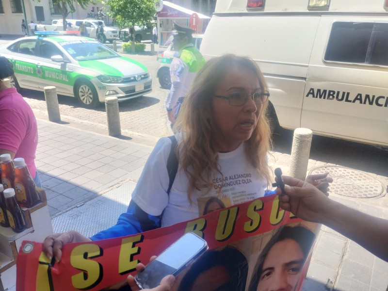 Madre exige búsqueda de su hijo desaparecido en Ciudad Mendoza