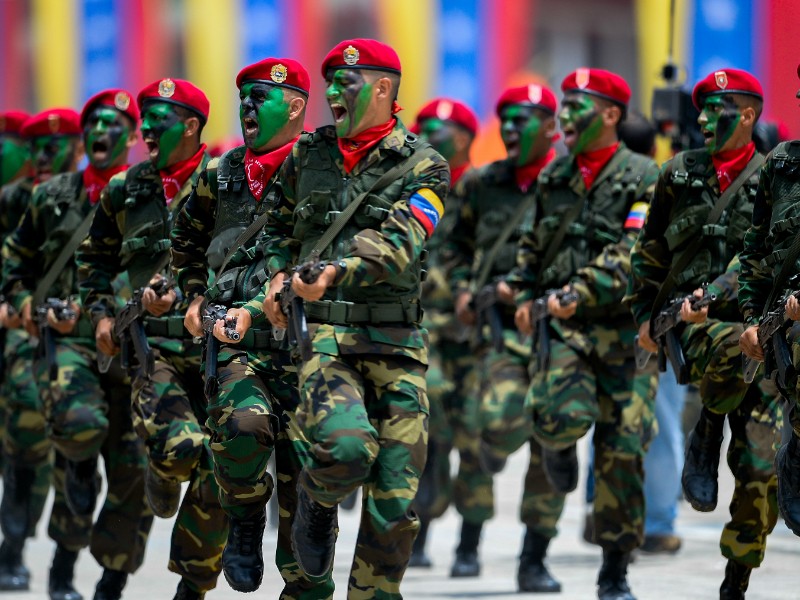Maduro alista 8.2 millones de personas para defensa de Venezuela ante EE.UU.