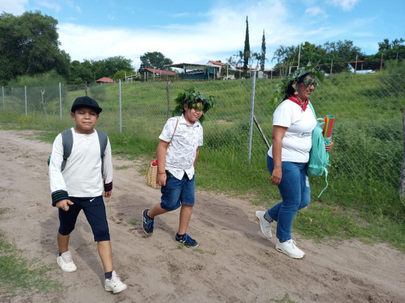 Maestras buscan preservar cultura yoreme mayo en comunidades indígenas