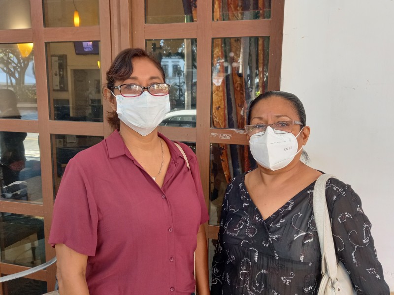Maestras del CAIC de Medellín denuncian adeudos