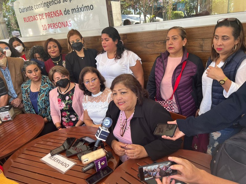 Maestras exigen disculpa pública a diputada Ruth Callejas