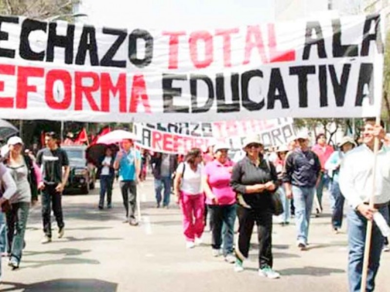 Maestros cesados por reforma educativa serán reinstalados