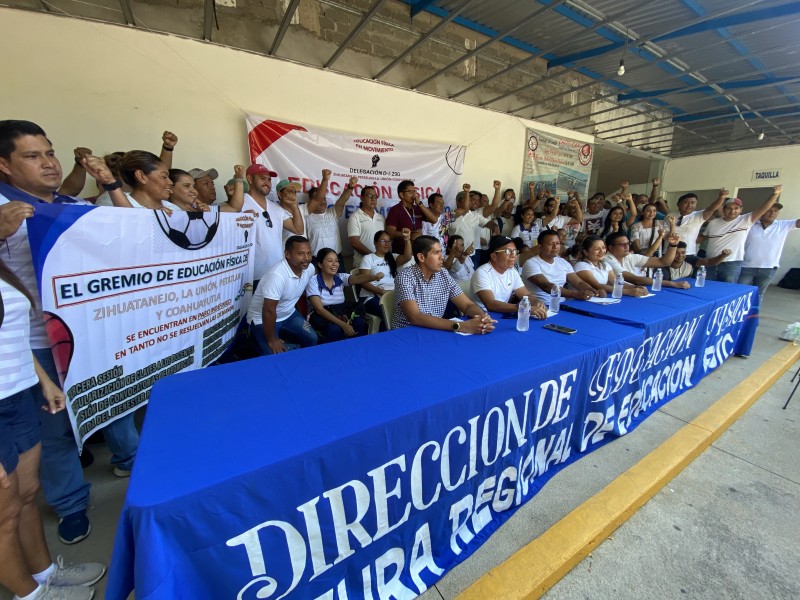 Maestros de educación física advierten intensificar movilizaciones en Zihuatanejo