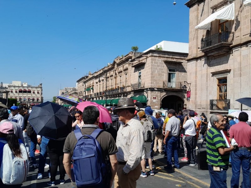 Maestros de la CNTE marchan en Morelia