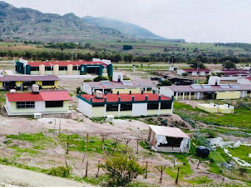 Maestros de la UT de la Sierra denuncian abandono