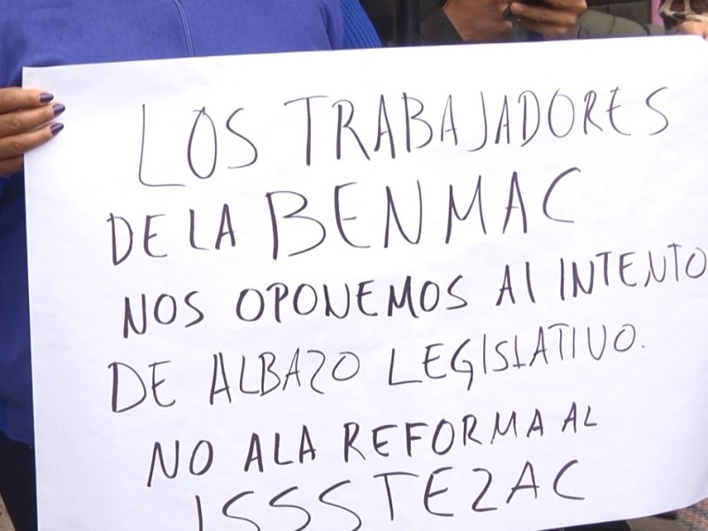 Maestros normalistas se suman al rechazo a reforma Issstezac