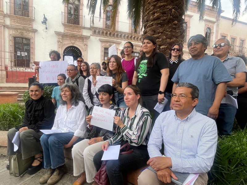 Maestros piden se investigue administración de Rubén Ibarra Reyes