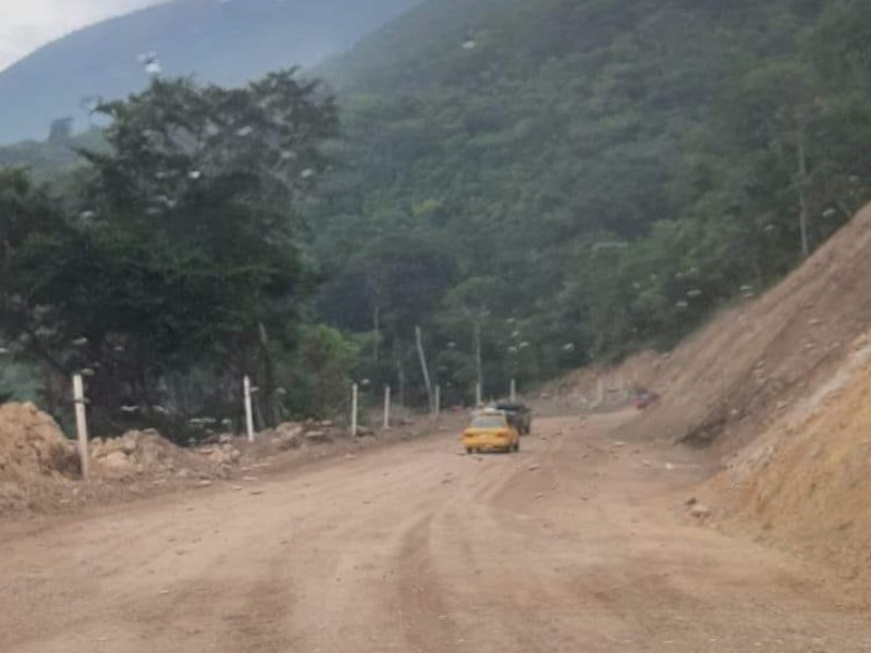 Maestros reanudarán clases presenciales en Minatitlán; autoridades garantizan paso seguro